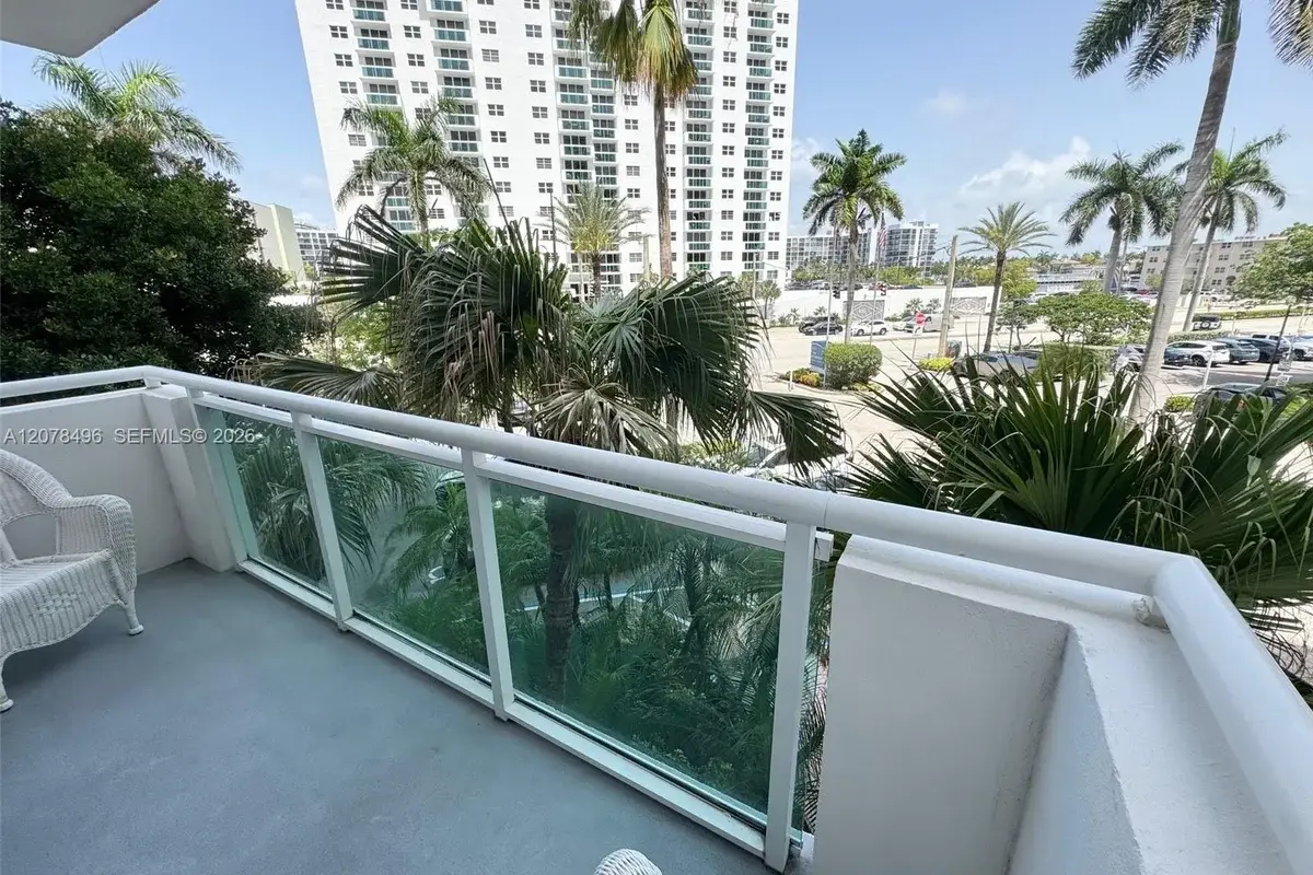 3001 S Ocean Dr #229, Hollywood: photo 1 of 32