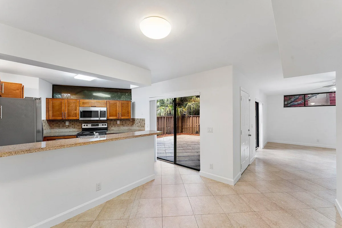 8195 Severn Dr #A, Boca Raton: photo 1 of 31