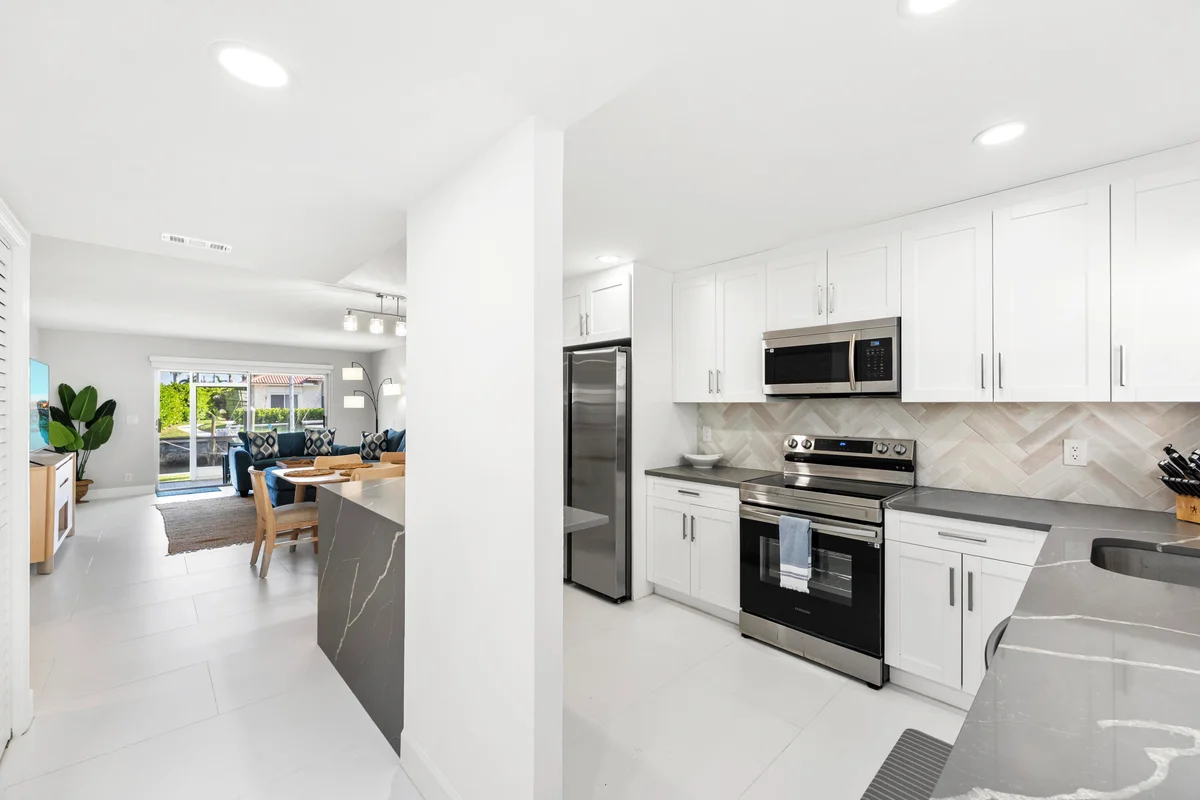 1030 Sugar Sands Blvd #167, Riviera Beach: photo 1 of 15