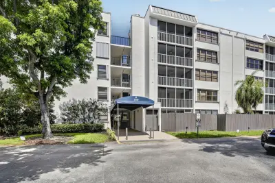 3350 NE 192nd St #2B-B, Aventura: photo 1 of 49