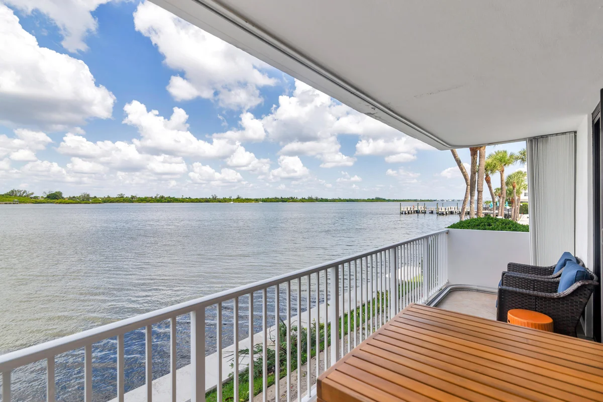 2860 S Ocean Blvd #106, Palm Beach: photo 1 of 35