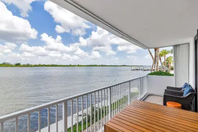 2860 S Ocean Blvd #106, Palm Beach: photo 1 of 35