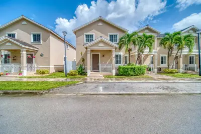 14053 SW 270th Ter, Homestead: photo 1 of 48