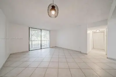 8420 SW 133rd Ave Rd #224, Miami: photo 1 of 18
