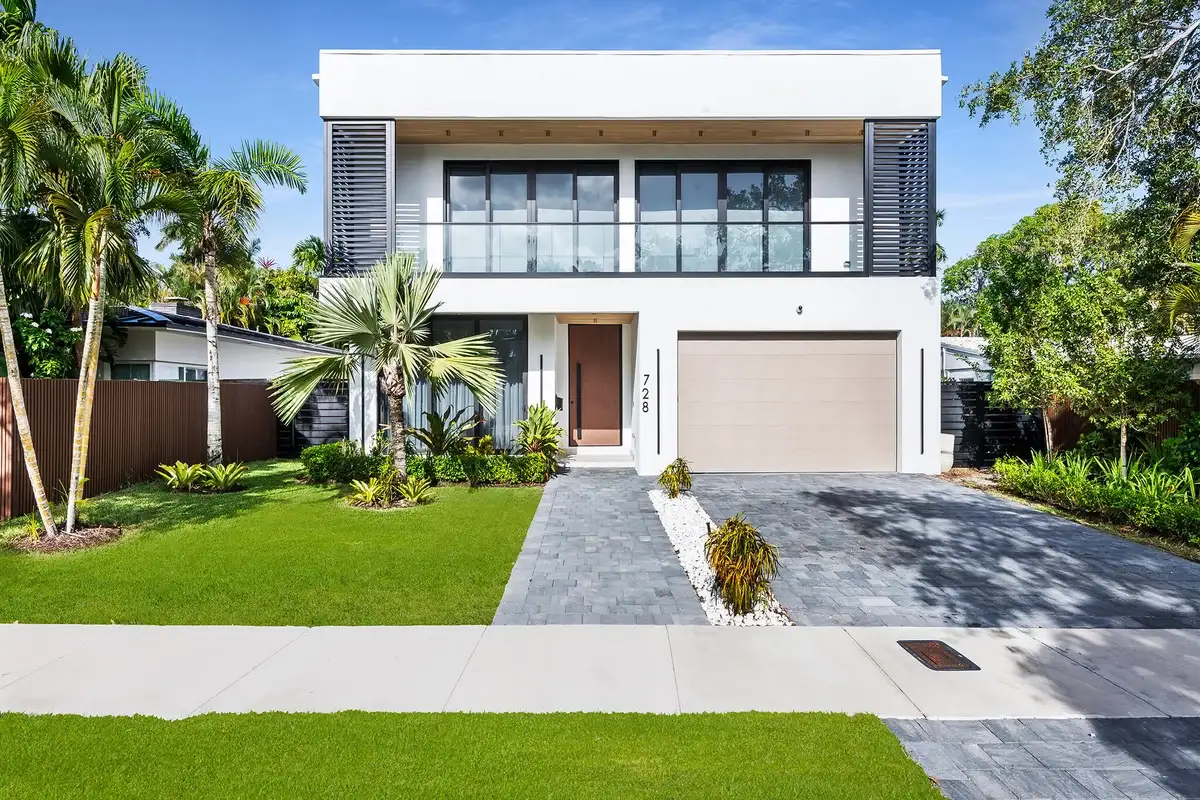 728 NE 17th Ter, Fort Lauderdale: photo 1 of 43