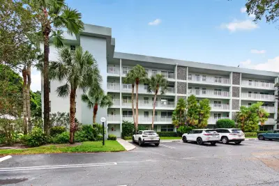 802 Cypress Grove Ln #309, Pompano Beach: photo 1 of 82
