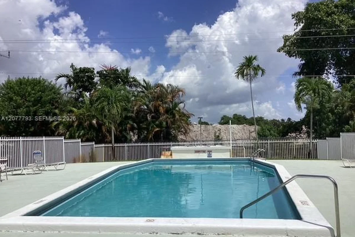 1501 NE 191st St #C212, Miami: photo 1 of 56