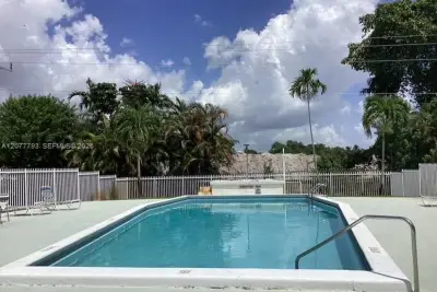 1501 NE 191st St #C212, Miami: photo 1 of 56