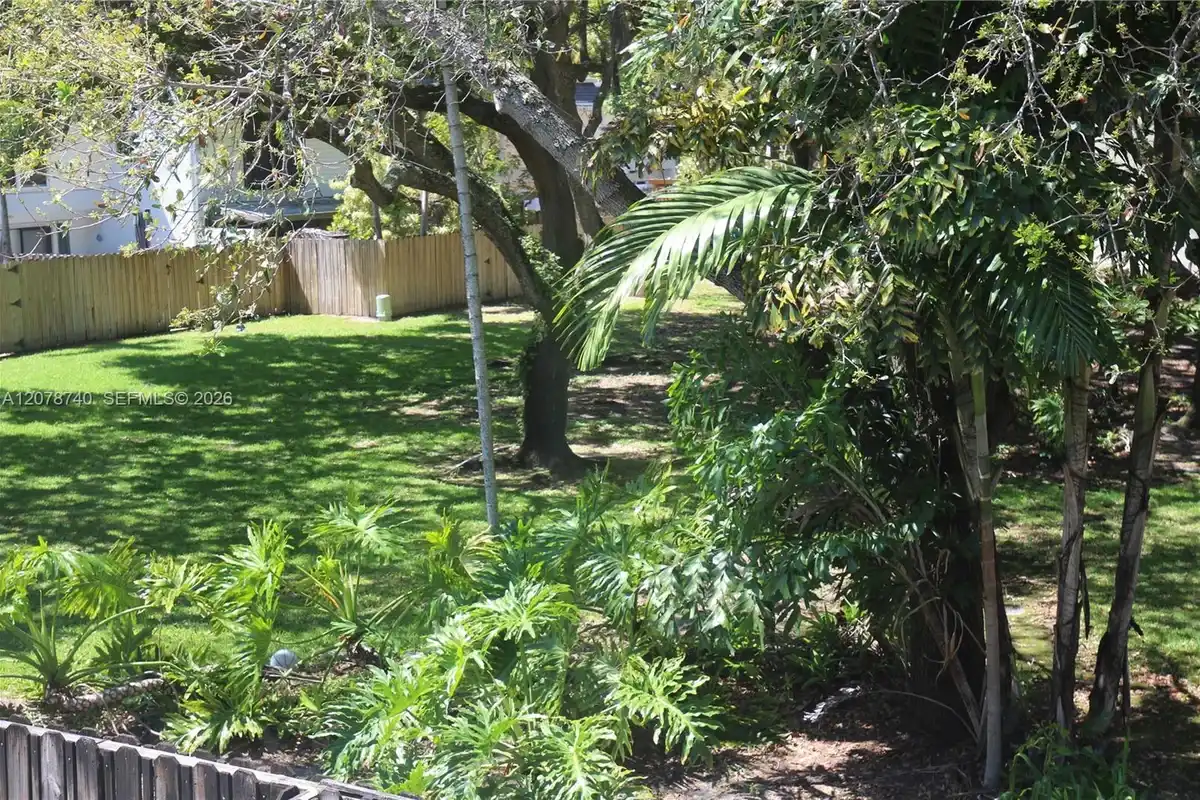 3302 Farragut St #5f, Hollywood: photo 1 of 11