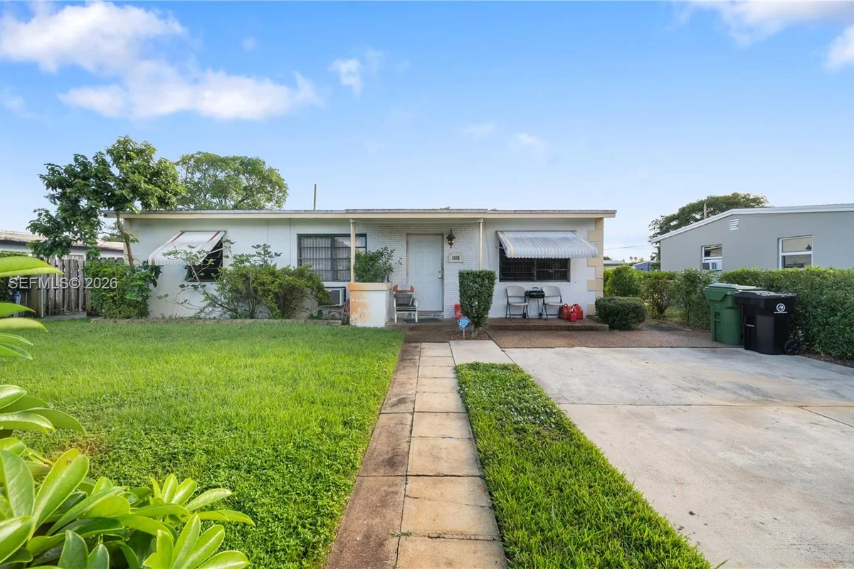 1038 NW 11th Ct, Fort Lauderdale: photo 1 of 24