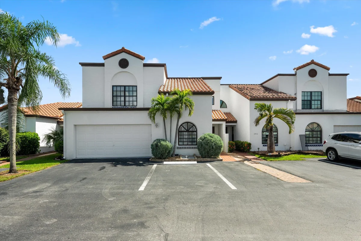 13514 Fountain View Blvd, Wellington: photo 1 of 30