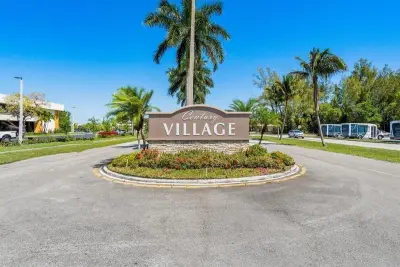 211 Greenbrier A, West Palm Beach: photo 1 of 1
