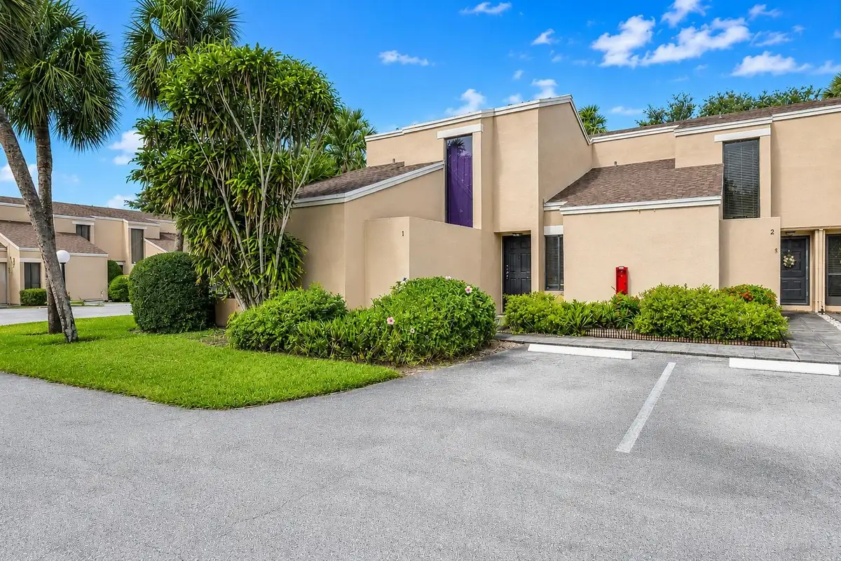1169 NW 13th St #1, Boca Raton: photo 1 of 13