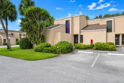 1169 NW 13th St #1, Boca Raton: photo 1 of 13
