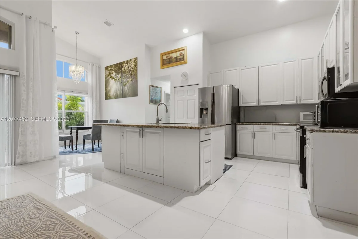 1010 SW 191st Ter, Pembroke Pines: photo 1 of 34