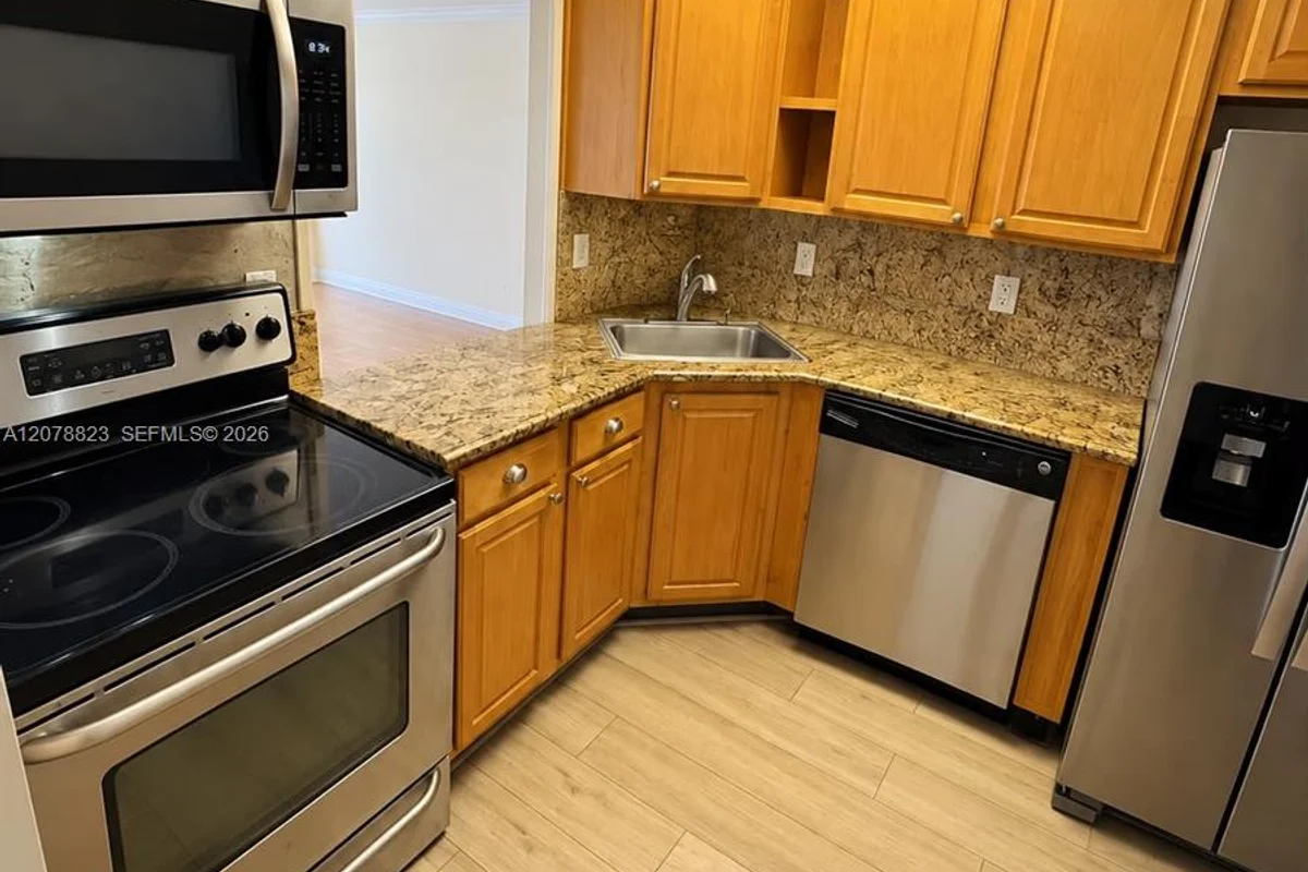 501 Three Islands Blvd #214, Hallandale Beach: photo 1 of 7