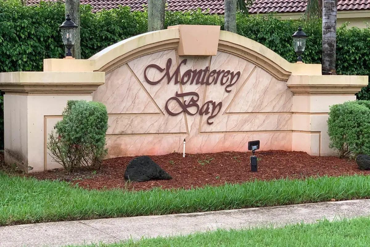 141 Monterey Bay Dr, Boynton Beach: photo 1 of 16