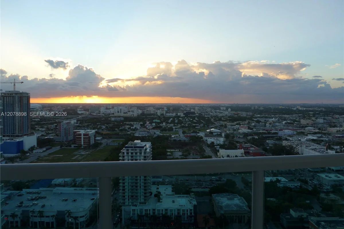 1800 N Bayshore Dr #3710, Miami: photo 1 of 67