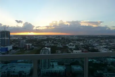 1800 N Bayshore Dr #3710, Miami: photo 1 of 67