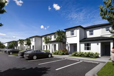 11043 SW 229 Ln, Miami: photo 1 of 15