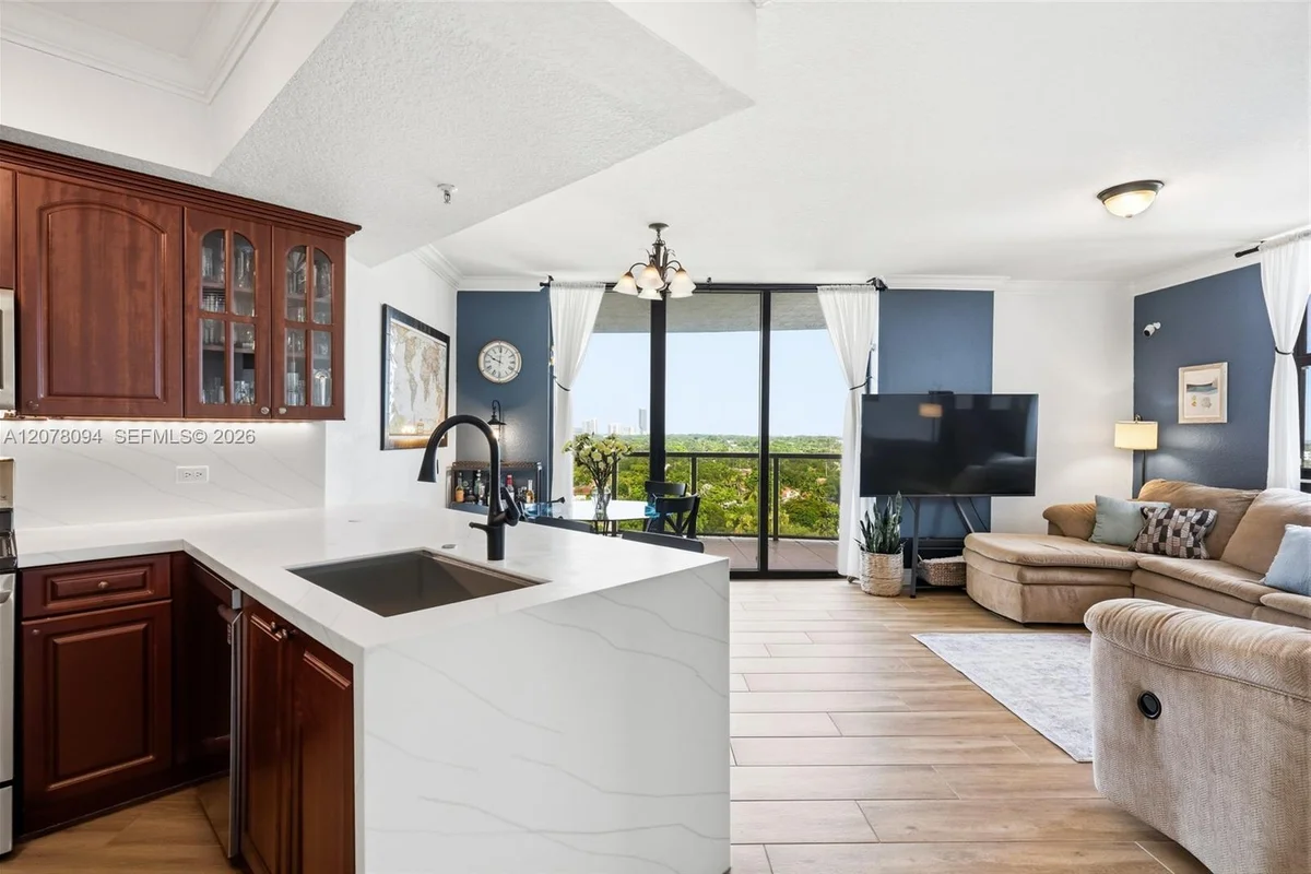 2301 SW 27th Ave #1001, Miami: photo 1 of 43