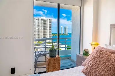 3300 NE 192nd St #1612, Aventura: photo 1 of 41