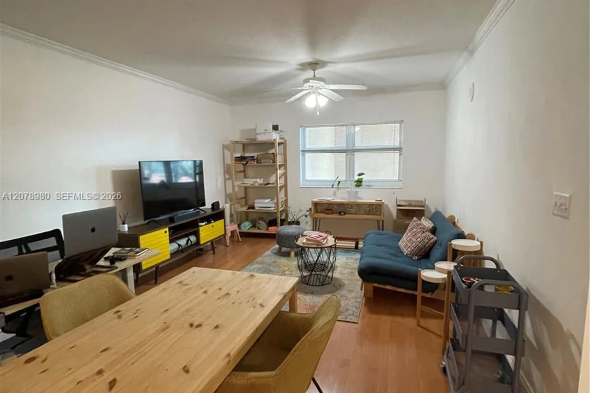 2665 SW 37th Ave #209, Miami: photo 1 of 12