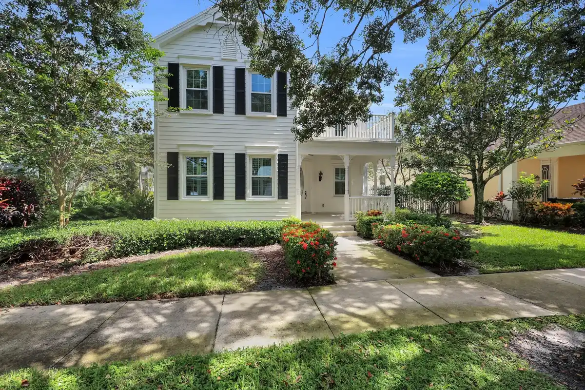 325 Sweet Bay Cir, Jupiter: photo 1 of 44