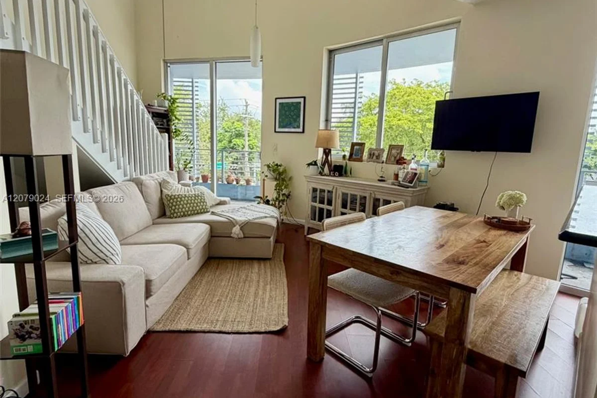 3339 Virginia St #320, Miami: photo 1 of 23