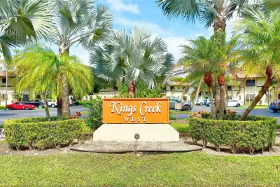 7975 SW 86th St #206, Miami: photo 1 of 14