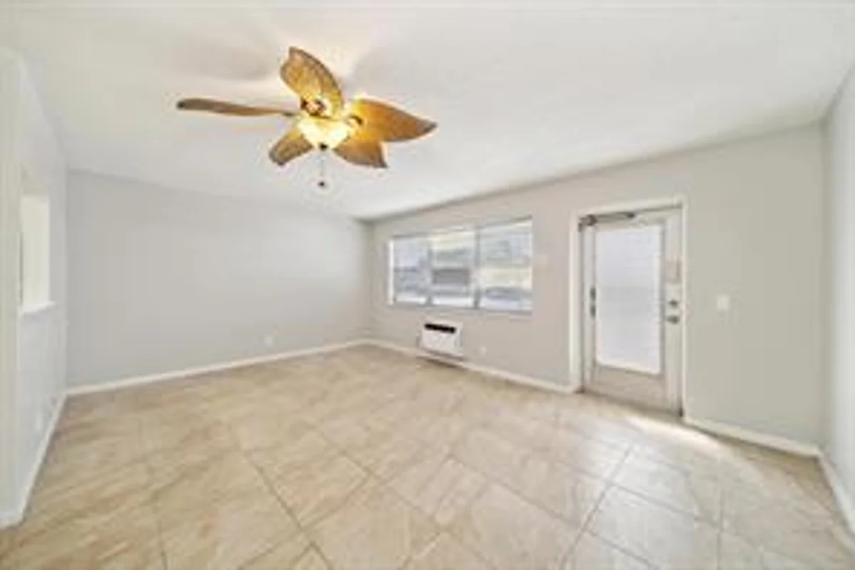 114 Northampton F, West Palm Beach: photo 1 of 17