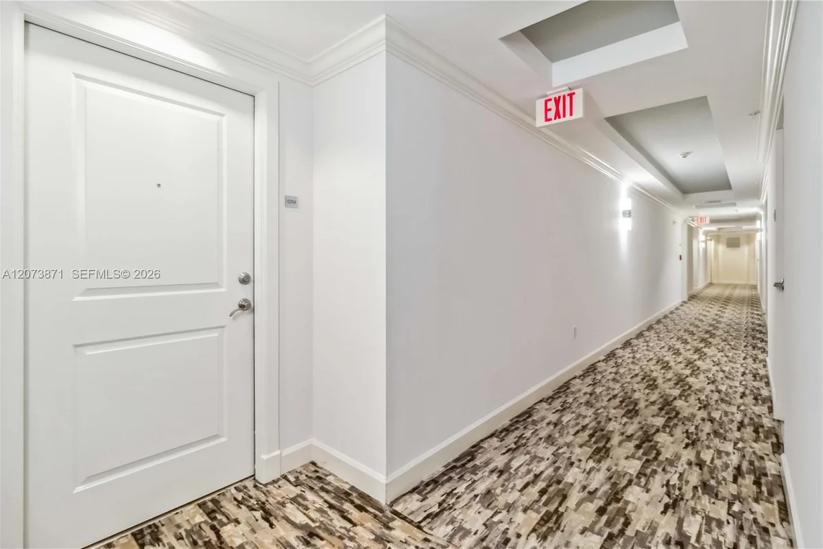 511 SE 5th Ave #1214, Fort Lauderdale: photo 1 of 42