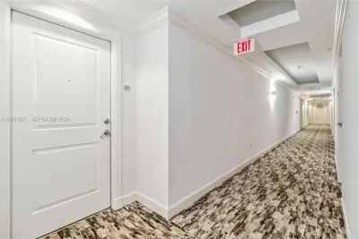 511 SE 5th Ave #1214, Fort Lauderdale: photo 1 of 42