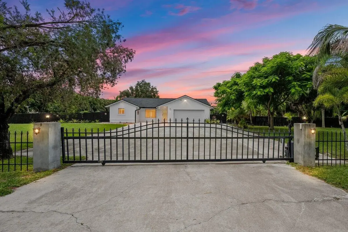 17120 42nd Rd N, Loxahatchee: photo 1 of 50