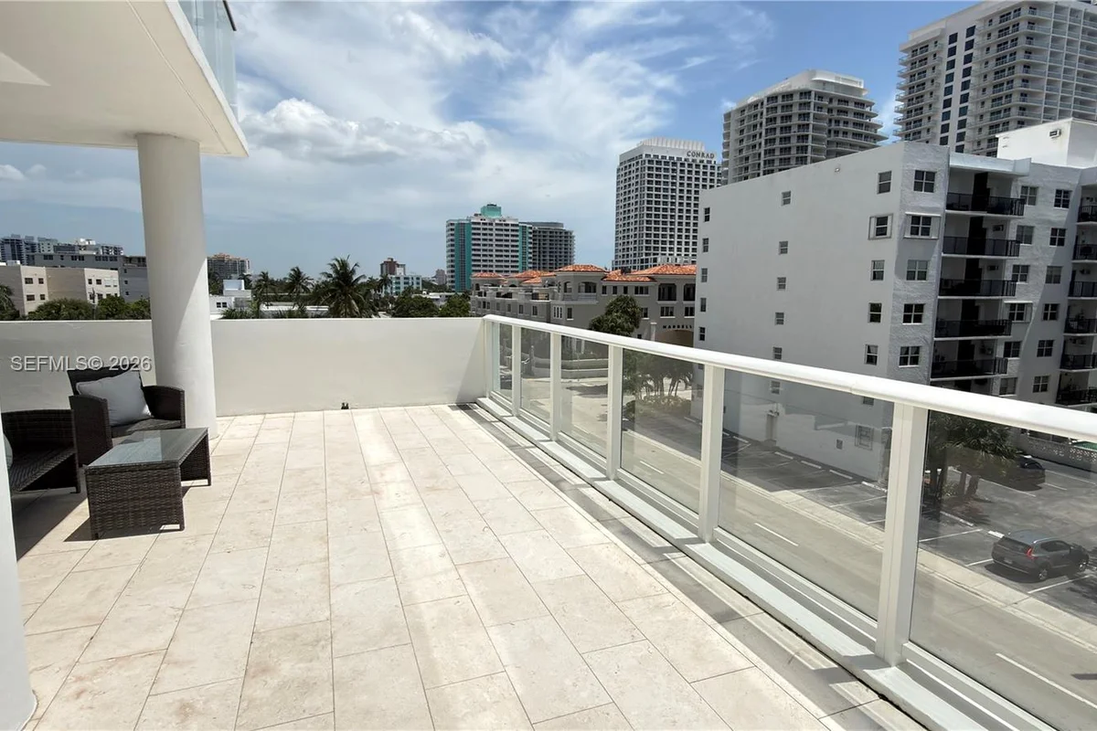 401 N Birch Rd #415, Fort Lauderdale: photo 1 of 51
