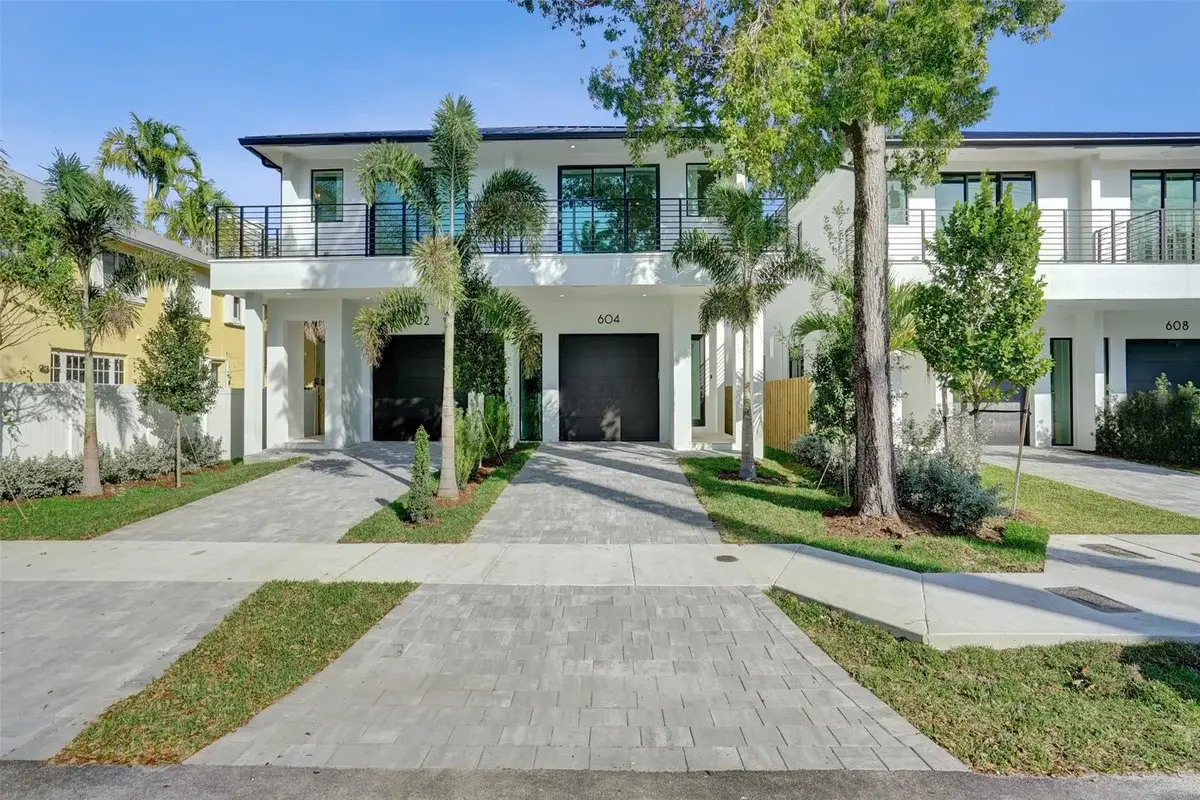 606 SW 7th Ave, Fort Lauderdale: photo 1 of 59