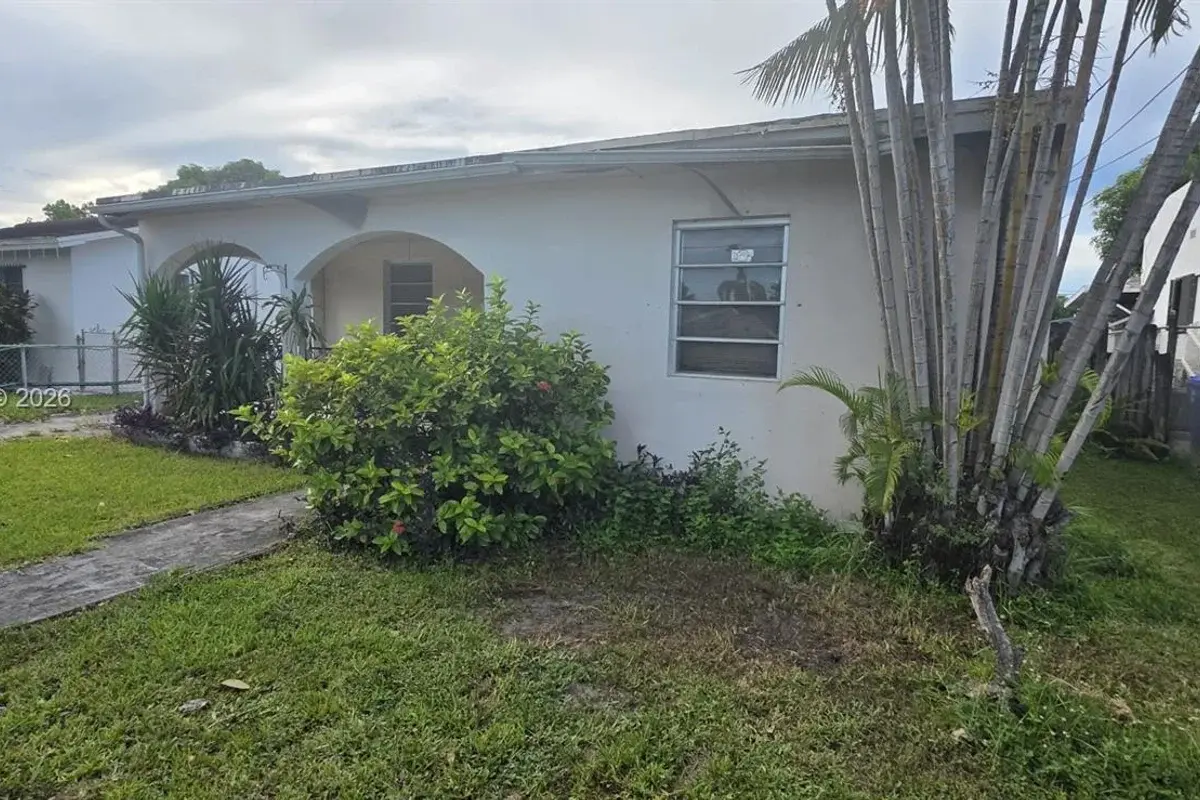 3441 NW 17th St, Miami: photo 1 of 31