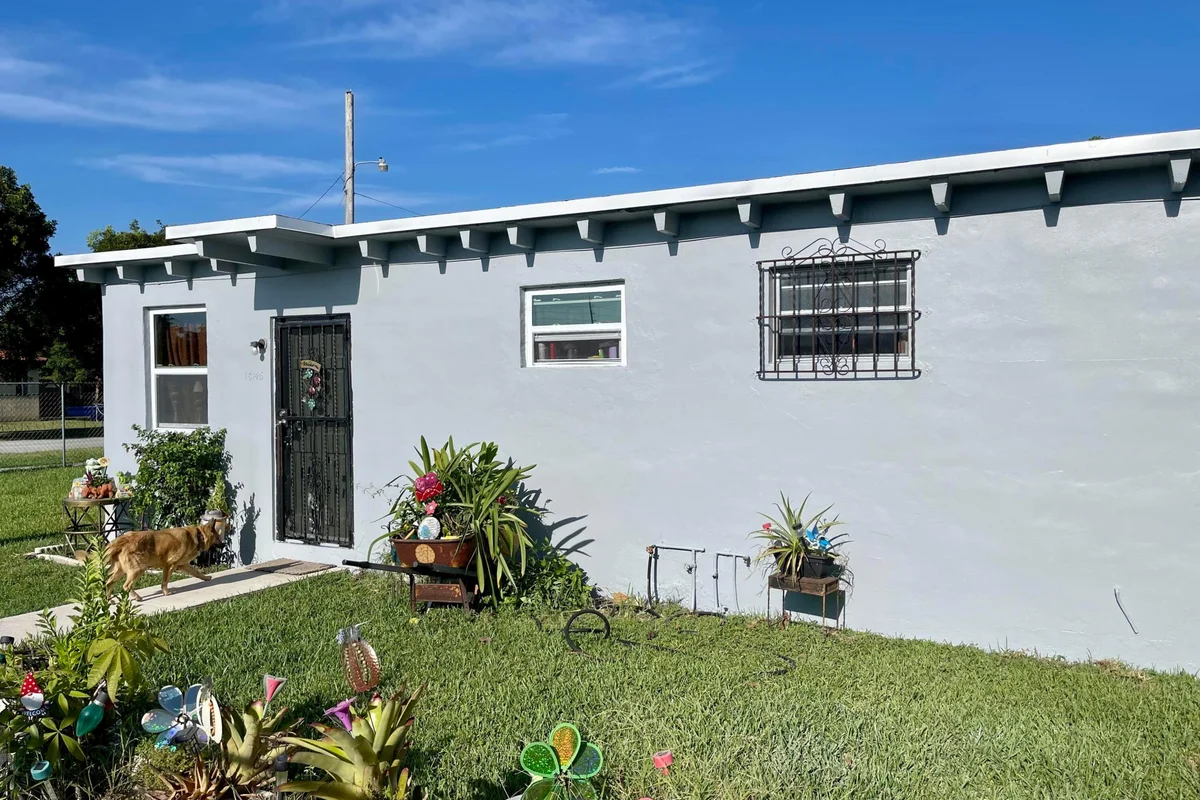 10480 SW 181st Ter, Miami: photo 1 of 13