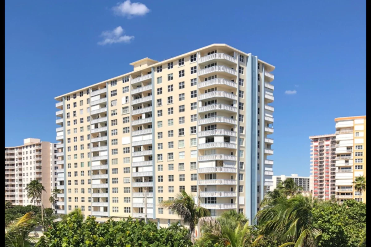 305 N Pompano Beach Blvd #205, Pompano Beach: photo 1 of 21