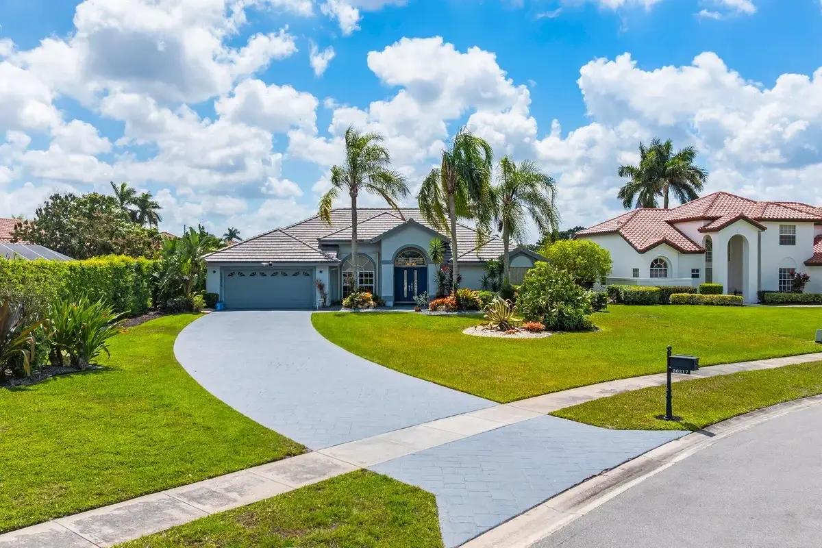 20317 Hacienda Ct, Boca Raton: photo 1 of 101