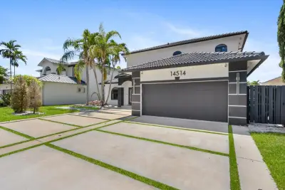 14514 SW 161st Ct, Miami: photo 1 of 37