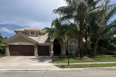 3804 Victoria Rd, West Palm Beach: photo 1 of 44