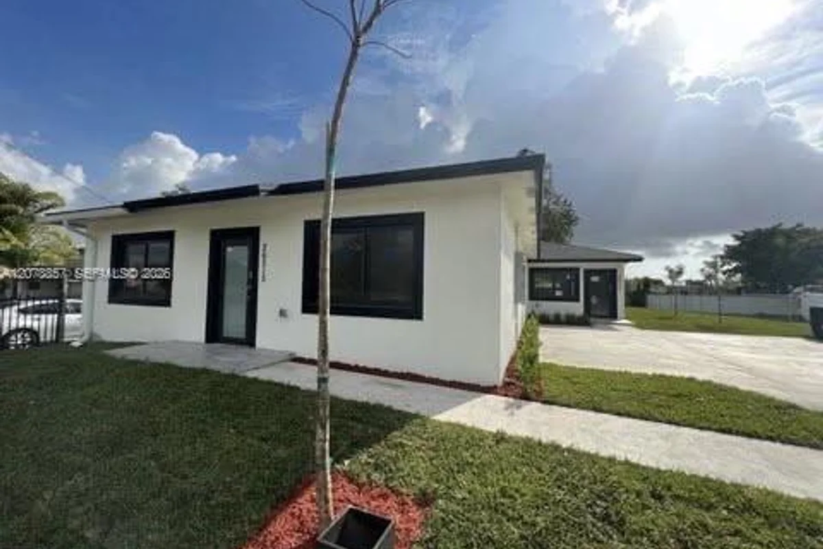 26515 SW 139th Ave #A, Homestead: photo 1 of 14