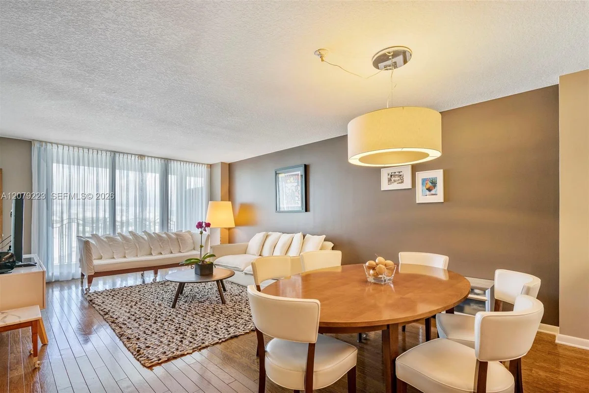 1500 Ocean Dr #810, Miami Beach: photo 1 of 50