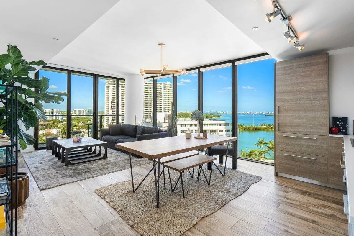 650 NE 32nd St #1508, Miami: photo 1 of 37