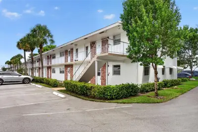 2551 W Golf Blvd #101, Pompano Beach: photo 1 of 26