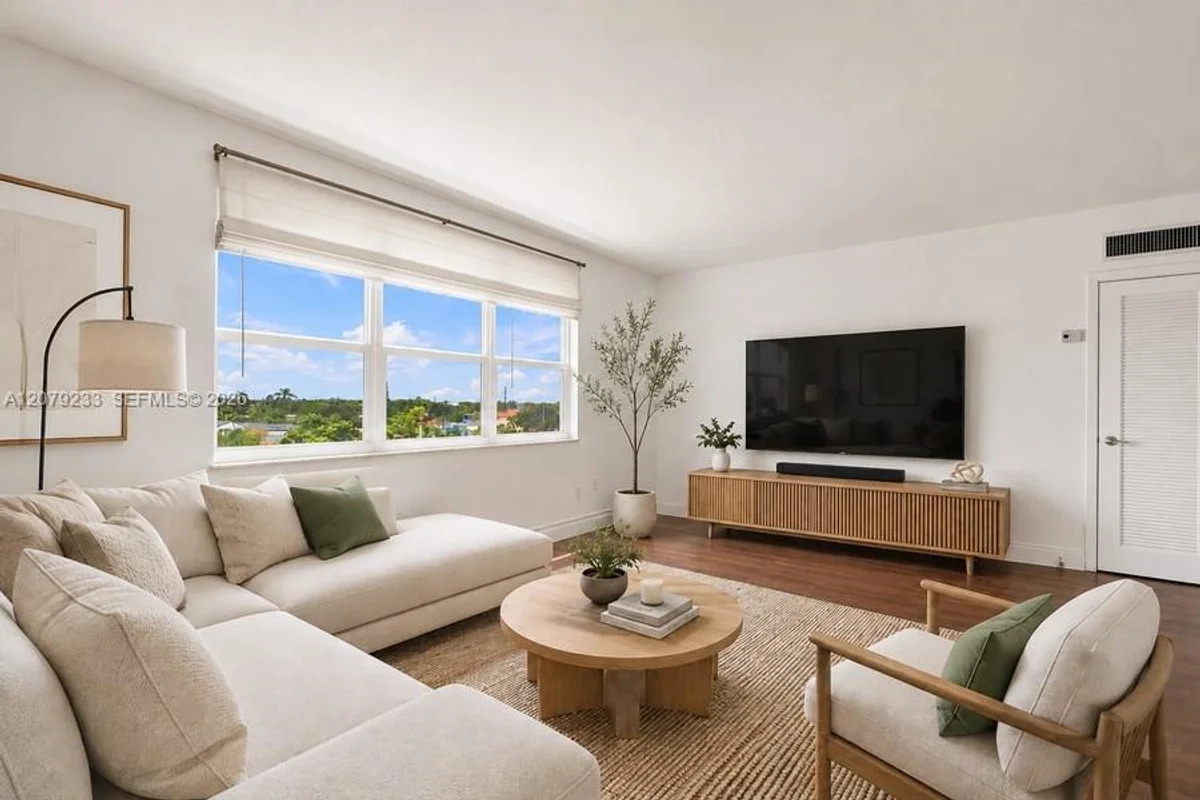 900 SW 84th Ave #415D, Miami: photo 1 of 22