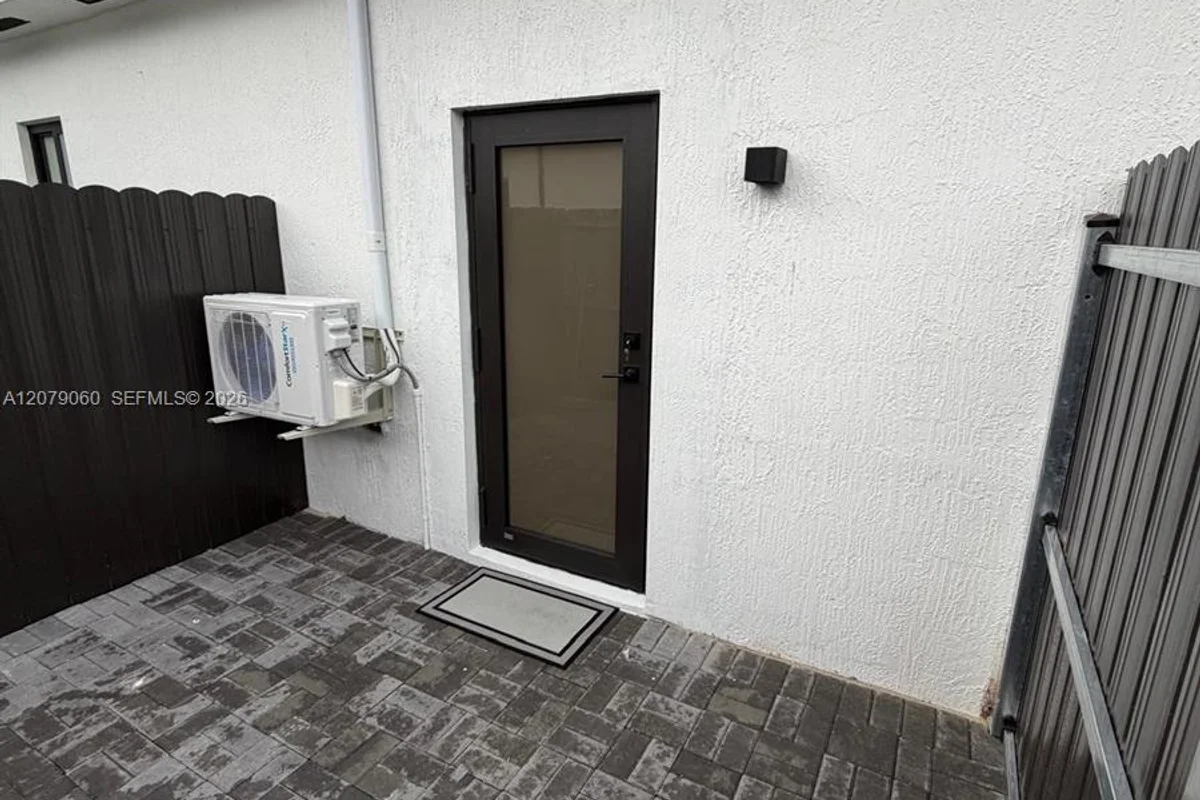22721 SW 103rd Ct #1, Cutler Bay: photo 1 of 11