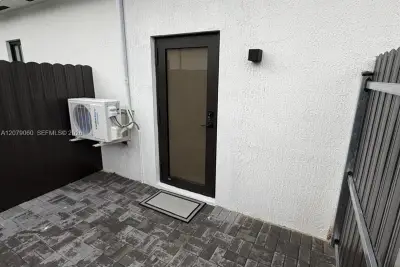 22721 SW 103rd Ct #1, Cutler Bay: photo 1 of 11