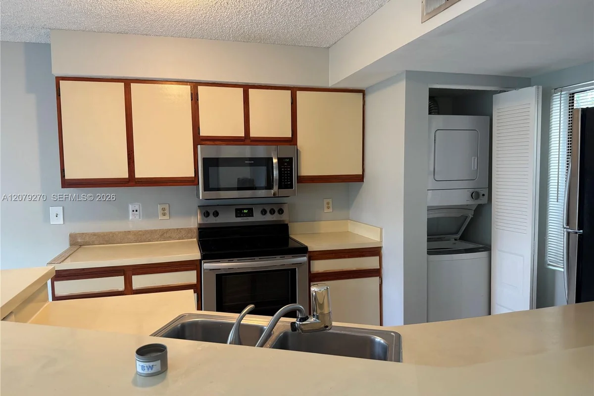 9999 Summerbreeze Dr #119, Sunrise: photo 1 of 10
